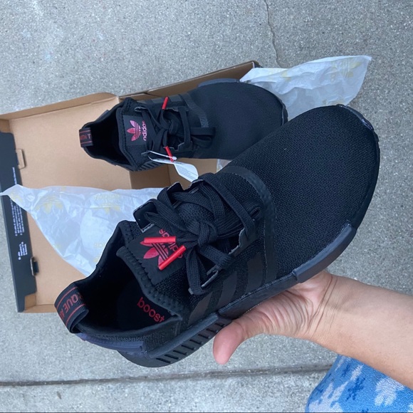 ADIDAS AUTHENTIC WOMENS Sz 6,6.5,7,7.5,8,8.5,9 new - Picture 3 of 8